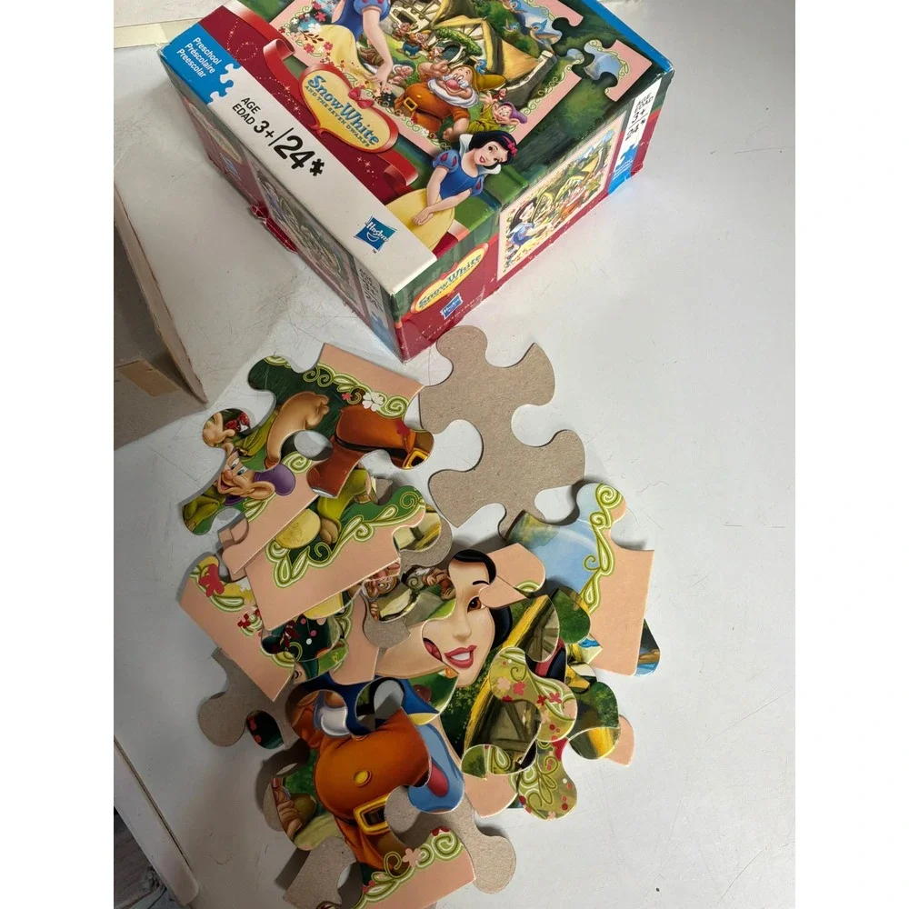 Disneycore Preschool Disney Hasbro Snow White Jigsaw Puzzle 24pc Multicolor